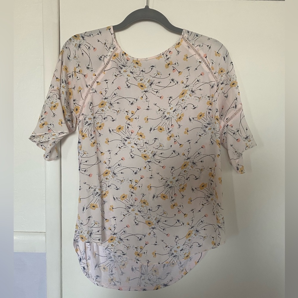Lightweight Blouse Like New